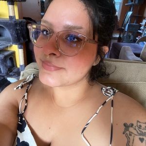 Meet your Posher, Isabelle